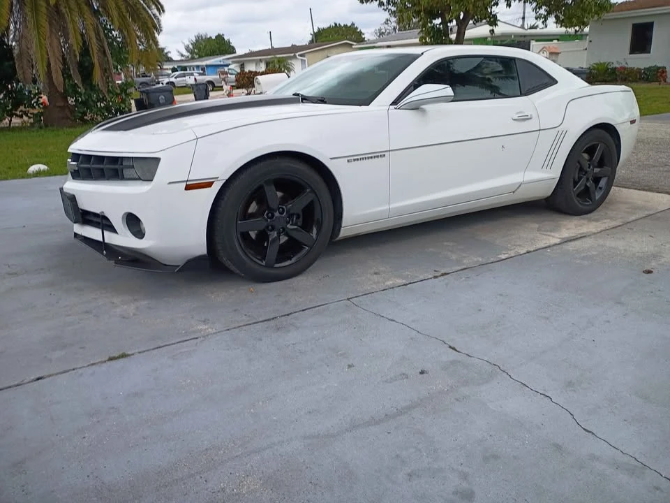 2012 Chevrolet Camaro 5th Gen - Image 2 of 17