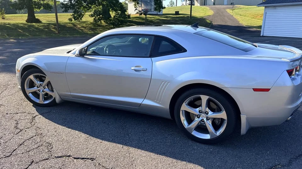 2012 Chevrolet Camaro SS 5th Gen - Image 5 of 15