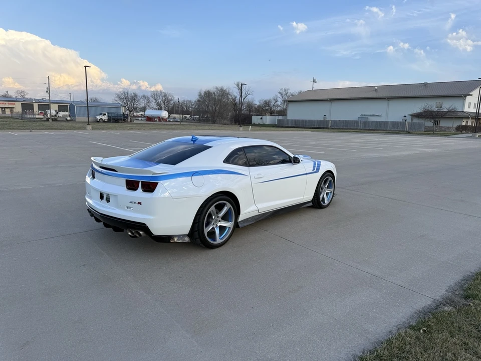 2012 Chevrolet Camaro ZL1 5th Gen - Image 5 of 21