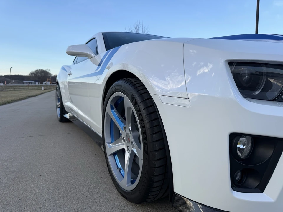 2012 Chevrolet Camaro ZL1 5th Gen - Image 13 of 21