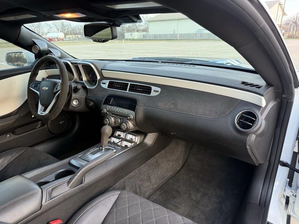 2012 Chevrolet Camaro ZL1 5th Gen - Image 27 of 31