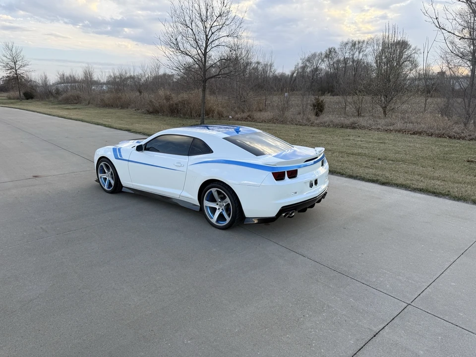 2012 Chevrolet Camaro ZL1 5th Gen - Image 3 of 31