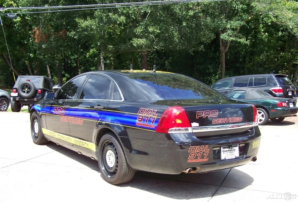2012 Chevrolet Caprice - Image 2 of 12