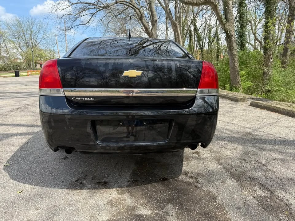 2012 Chevrolet Caprice - Image 3 of 14
