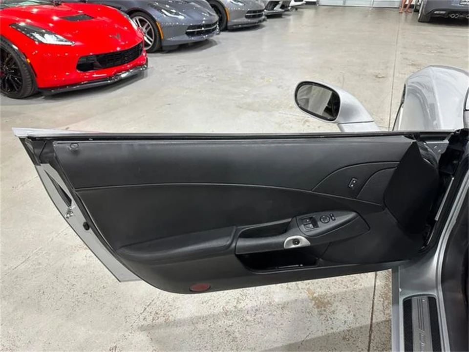 2012 Chevrolet Corvette C6 - Image 15 of 30