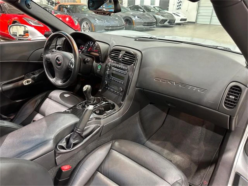 2012 Chevrolet Corvette C6 - Image 13 of 30