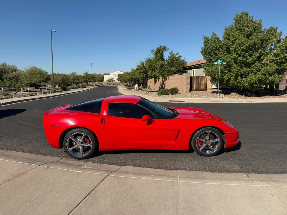 2012 Chevrolet Corvette C6 - Image 2 of 9