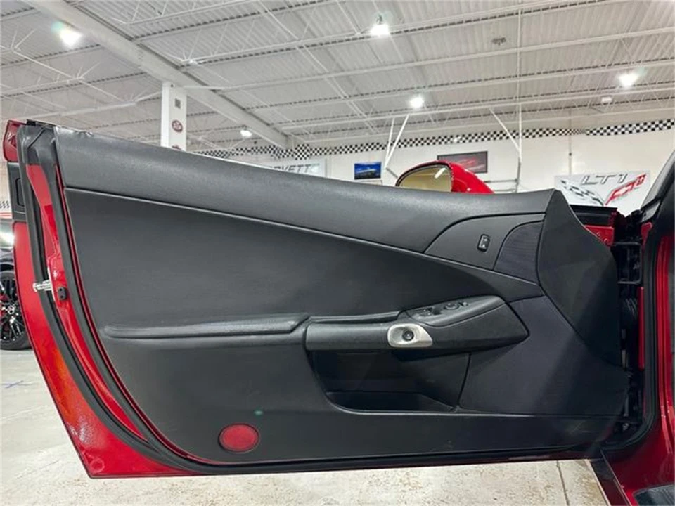 2012 Chevrolet Corvette C6 - Image 11 of 21