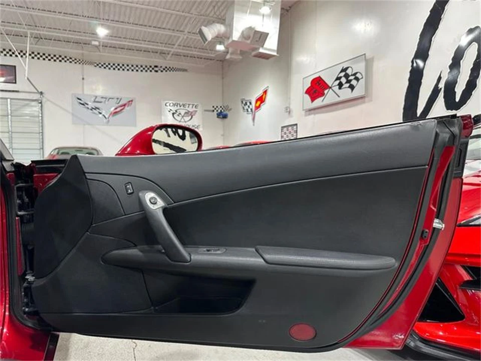 2012 Chevrolet Corvette C6 - Image 10 of 21