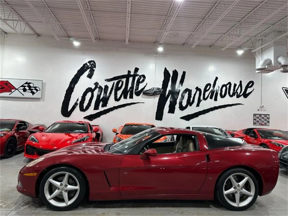2012 Chevrolet Corvette C6 - Image 2 of 10