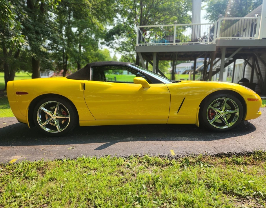2012 Chevrolet Corvette C6 - Image 2 of 14