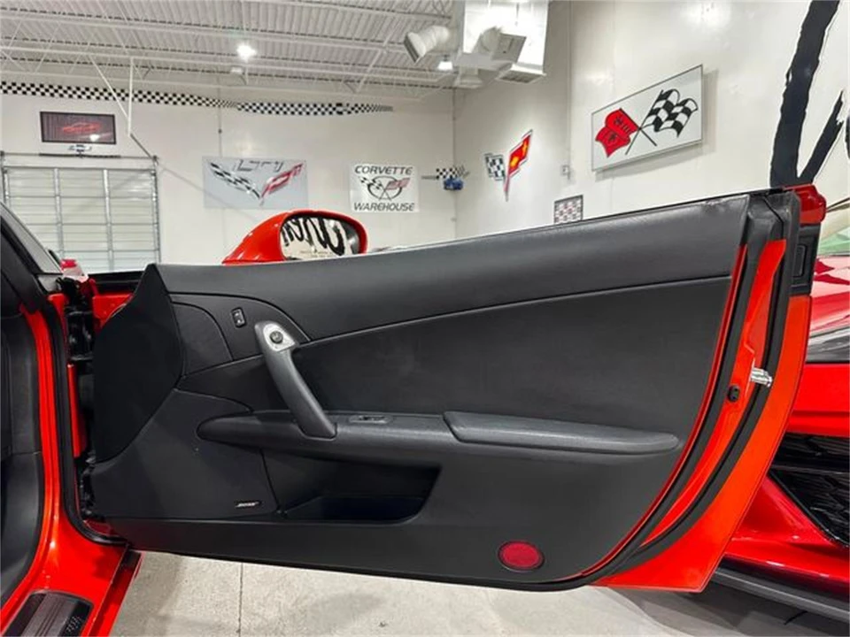 2012 Chevrolet Corvette C6 - Image 19 of 30