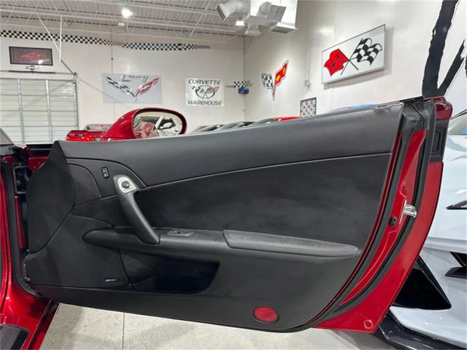 2012 Chevrolet Corvette C6 - Image 16 of 30