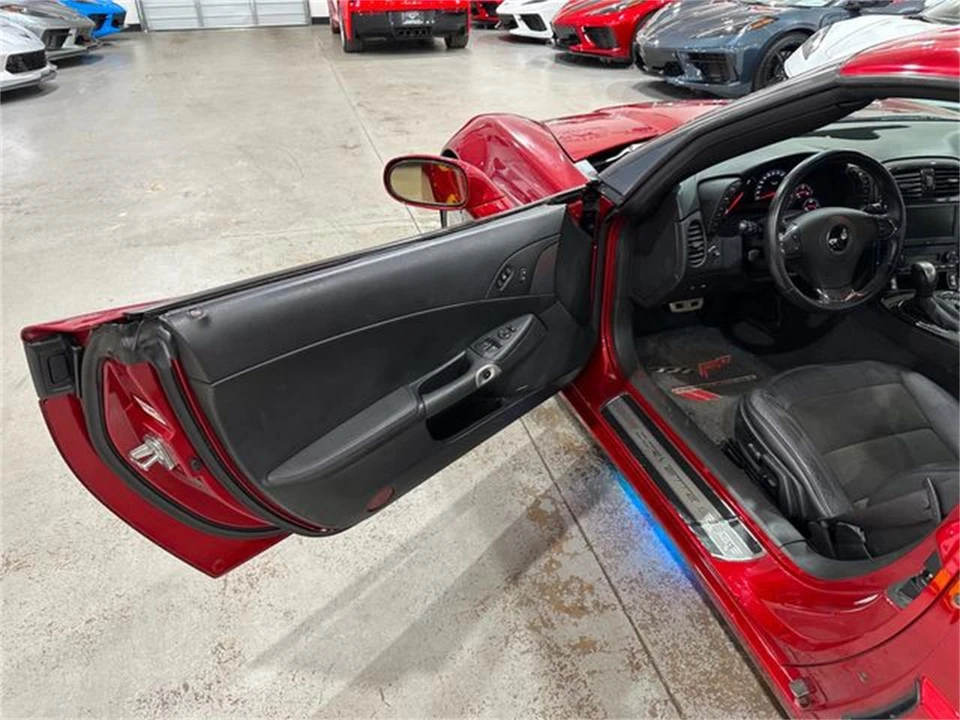 2012 Chevrolet Corvette C6 - Image 15 of 30