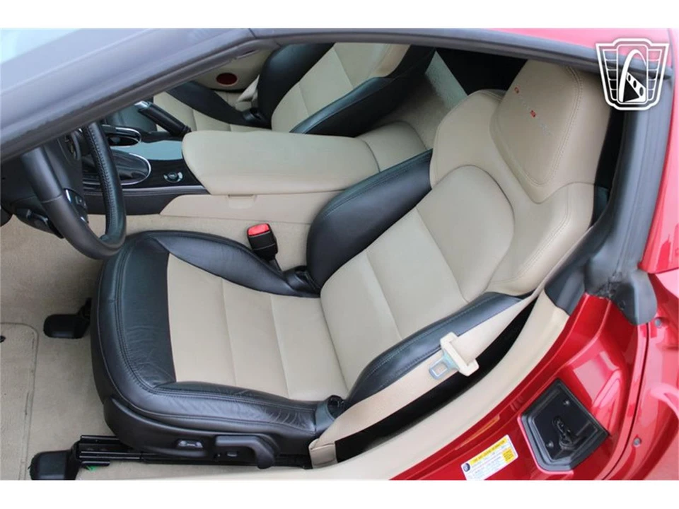 2012 Chevrolet Corvette C6 - Image 7 of 31