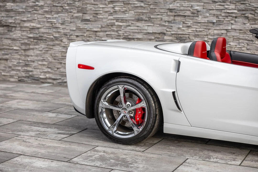 2012 Chevrolet Corvette C6 - Image 13 of 21