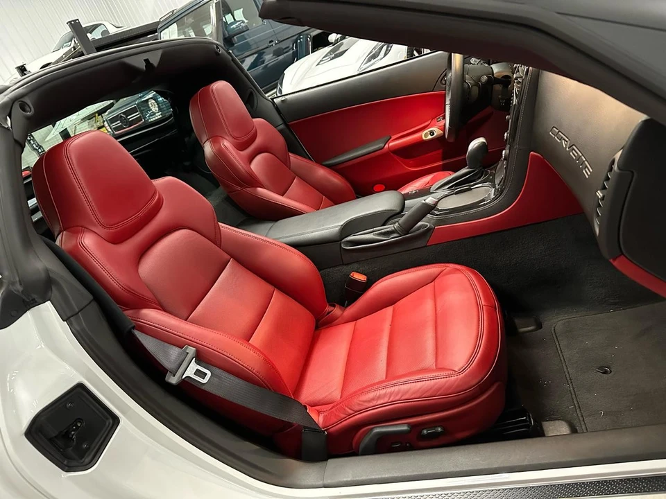 2012 Chevrolet Corvette C6 - Image 16 of 21