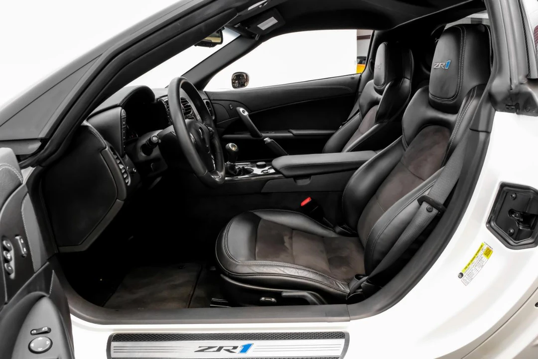 2012 Chevrolet Corvette C6 ZR1 - Image 4 of 31