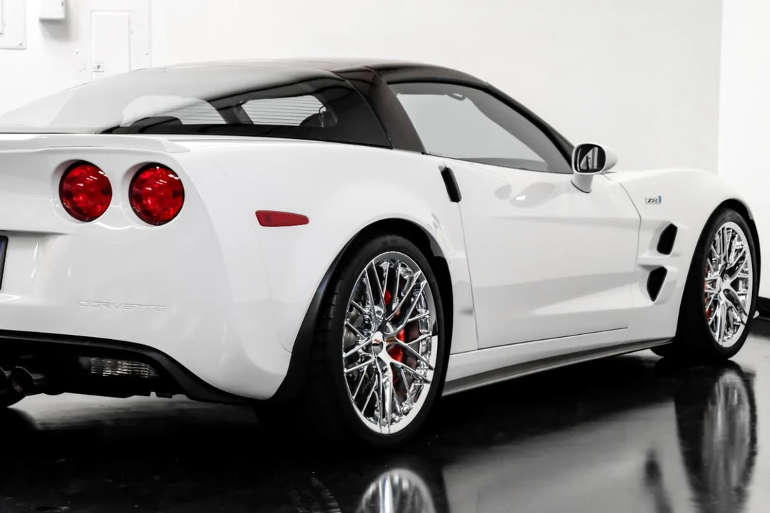 2012 Chevrolet Corvette C6 ZR1 - Image 13 of 31