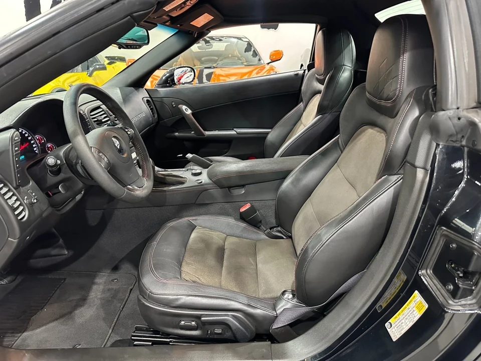 2012 Chevrolet Corvette C6 - Image 17 of 20