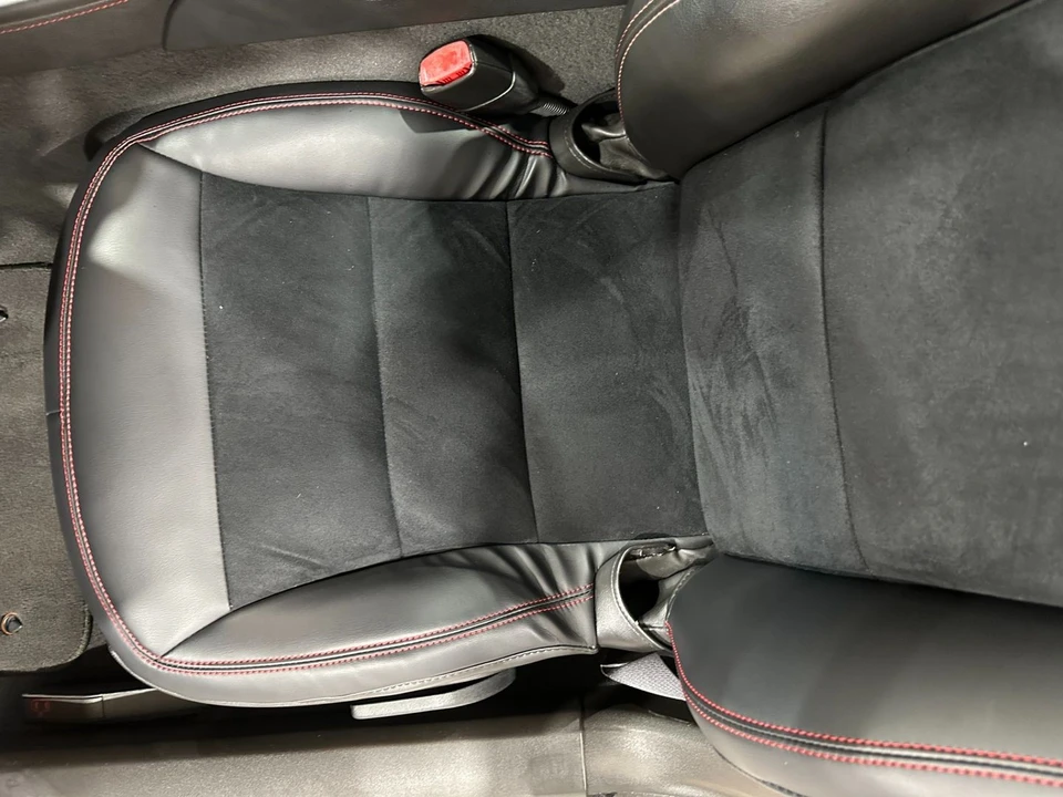 2012 Chevrolet Corvette C6 - Image 16 of 21