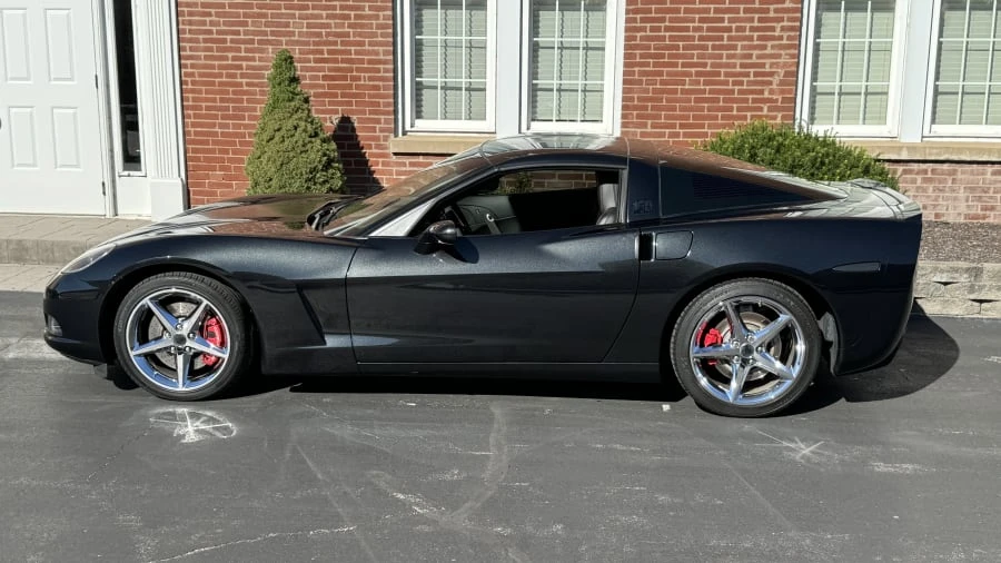 2012 Chevrolet Corvette C6 - Image 2 of 12