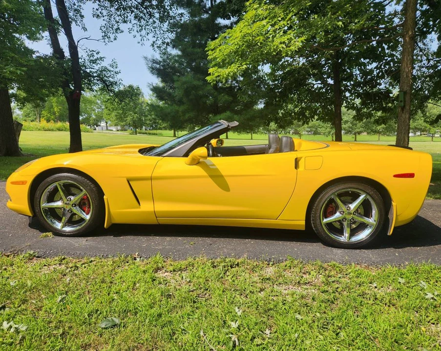 2012 Chevrolet Corvette C6 - Image 11 of 15