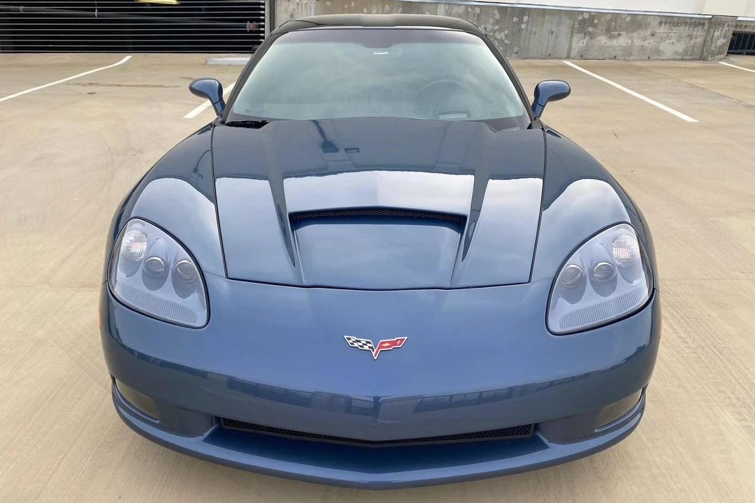 2012 Chevrolet Corvette C6 - Image 2 of 31