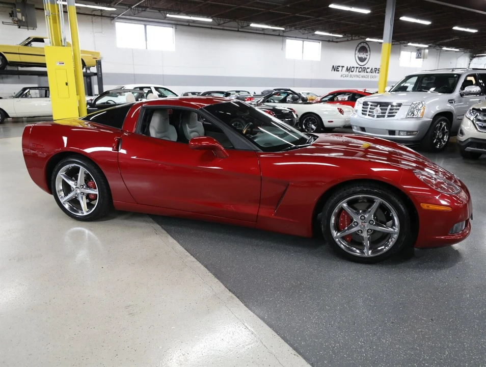 2012 Chevrolet Corvette C6 - Image 8 of 31