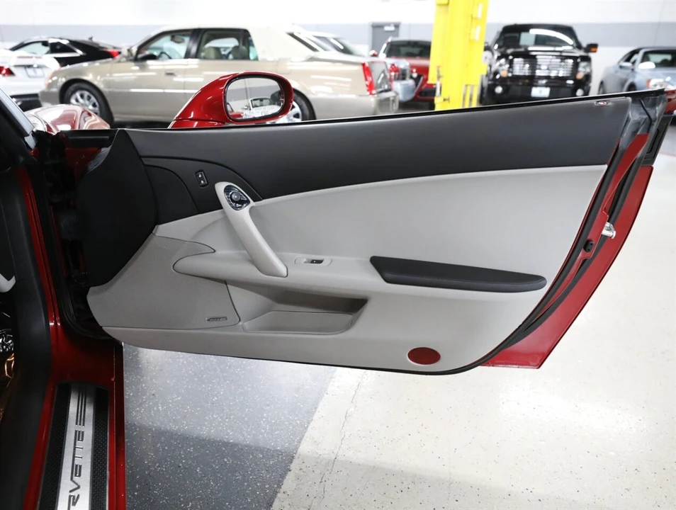 2012 Chevrolet Corvette C6 - Image 18 of 31