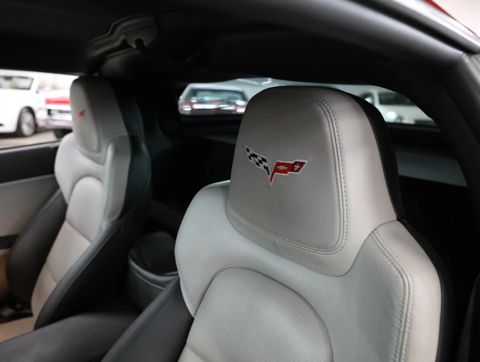 2012 Chevrolet Corvette C6 - Image 28 of 31