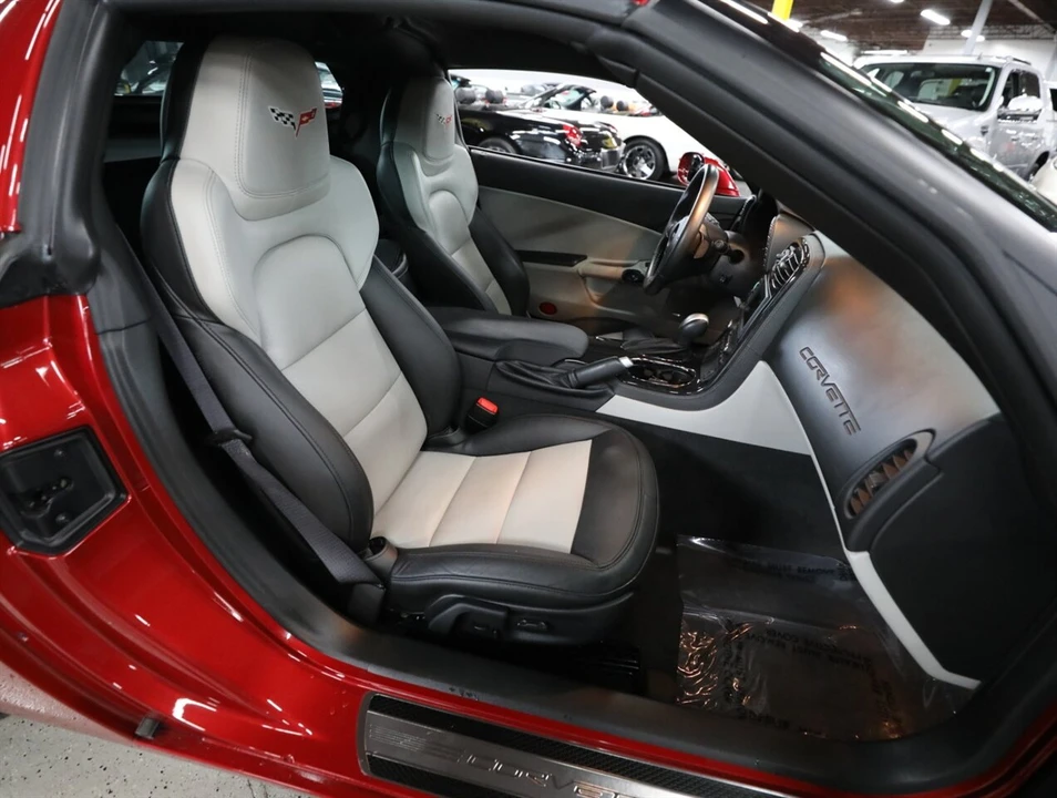 2012 Chevrolet Corvette C6 - Image 20 of 31