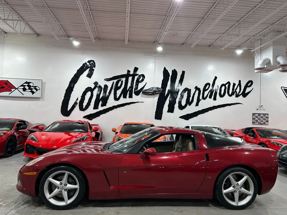 2012 Chevrolet Corvette C6 - Image 2 of 11