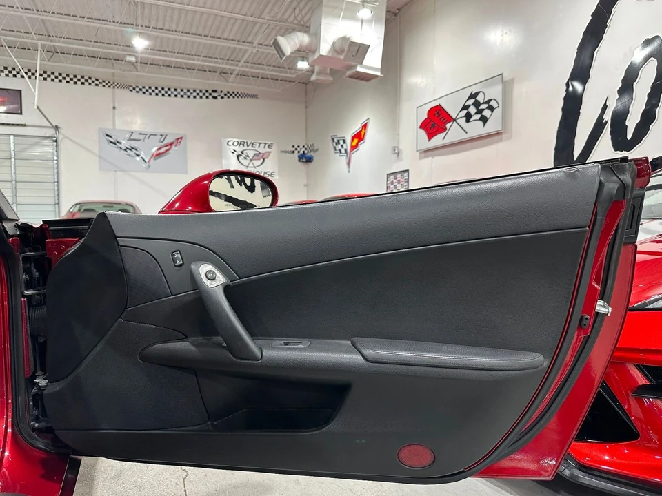 2012 Chevrolet Corvette C6 - Image 11 of 21