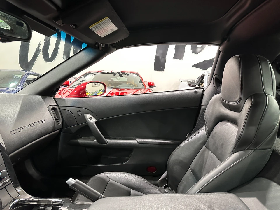 2012 Chevrolet Corvette C6 - Image 16 of 21