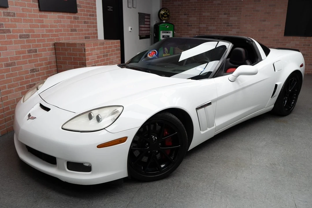 2012 Chevrolet Corvette C6 - Image 10 of 12