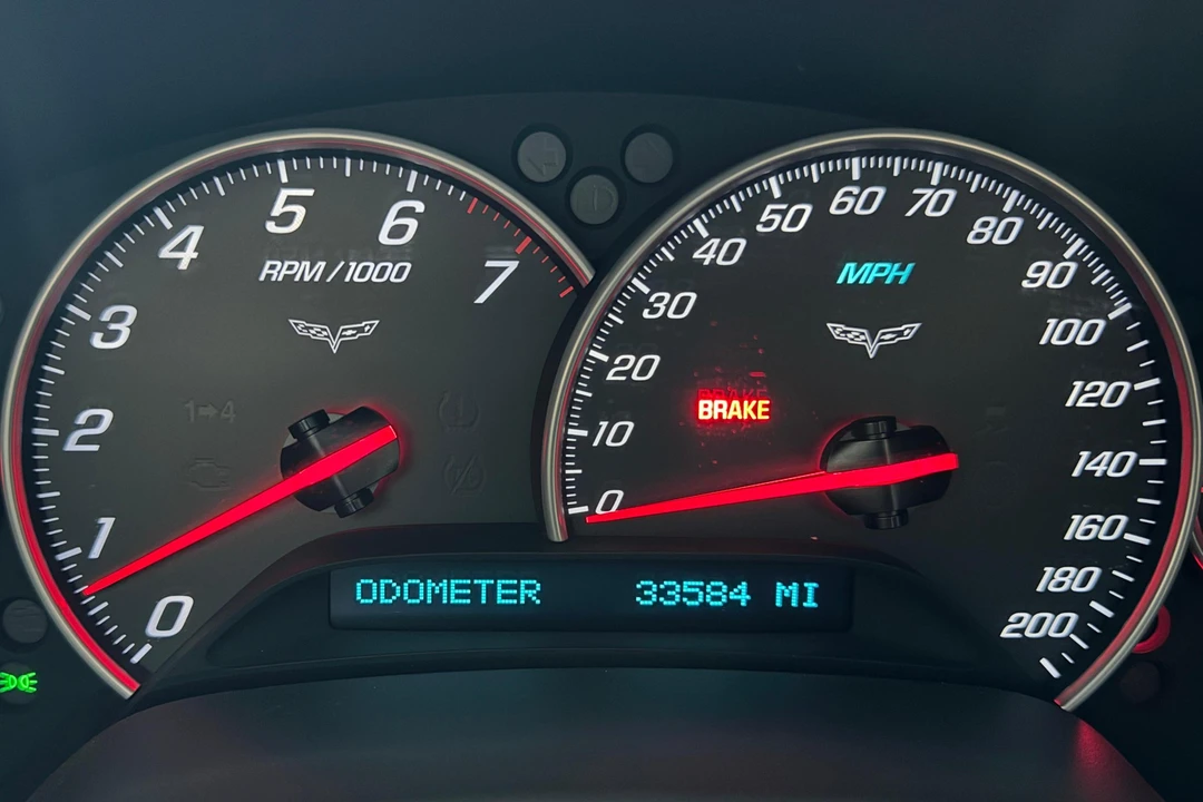 2012 Chevrolet Corvette C6 - Image 25 of 31