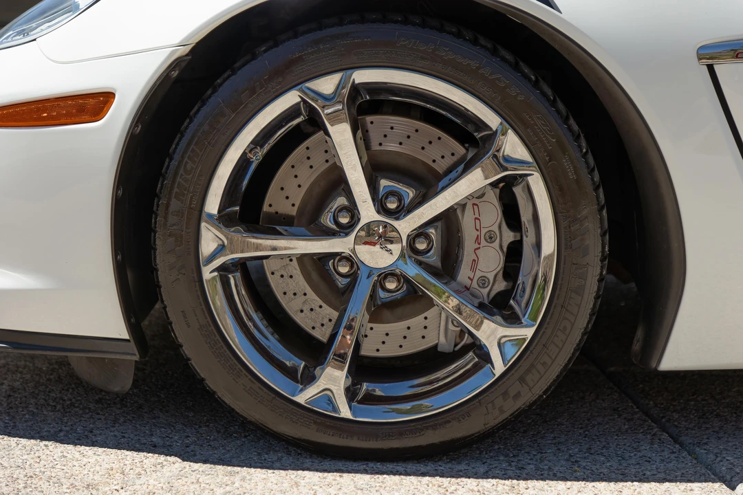 2012 Chevrolet Corvette C6 - Image 16 of 31
