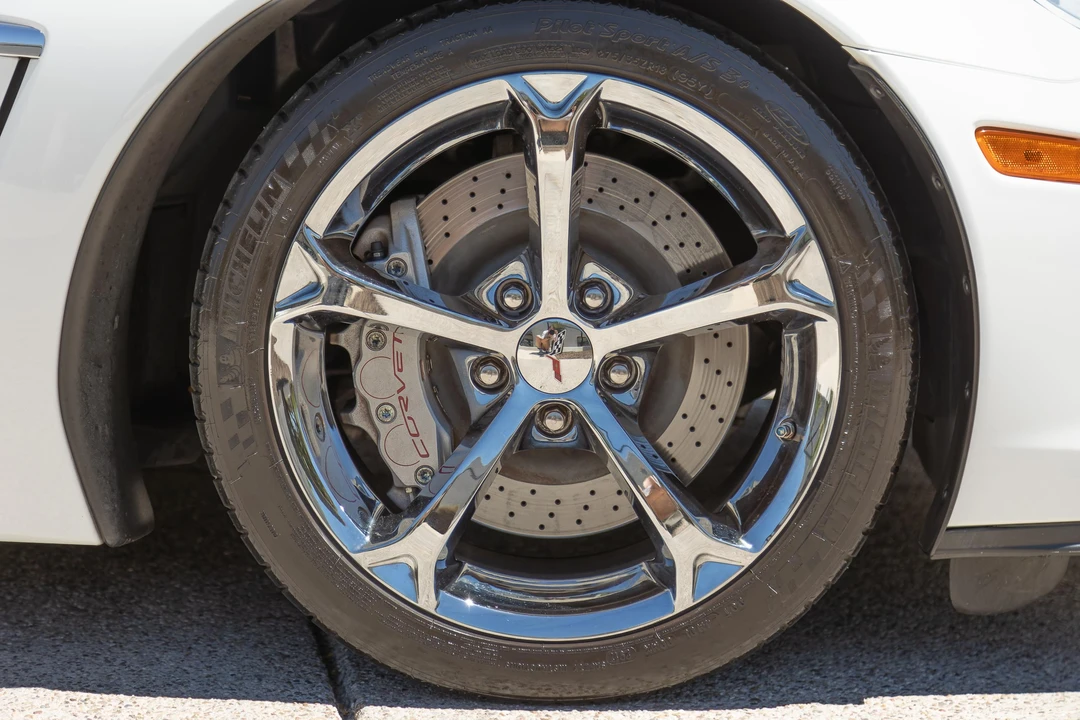 2012 Chevrolet Corvette C6 - Image 19 of 31