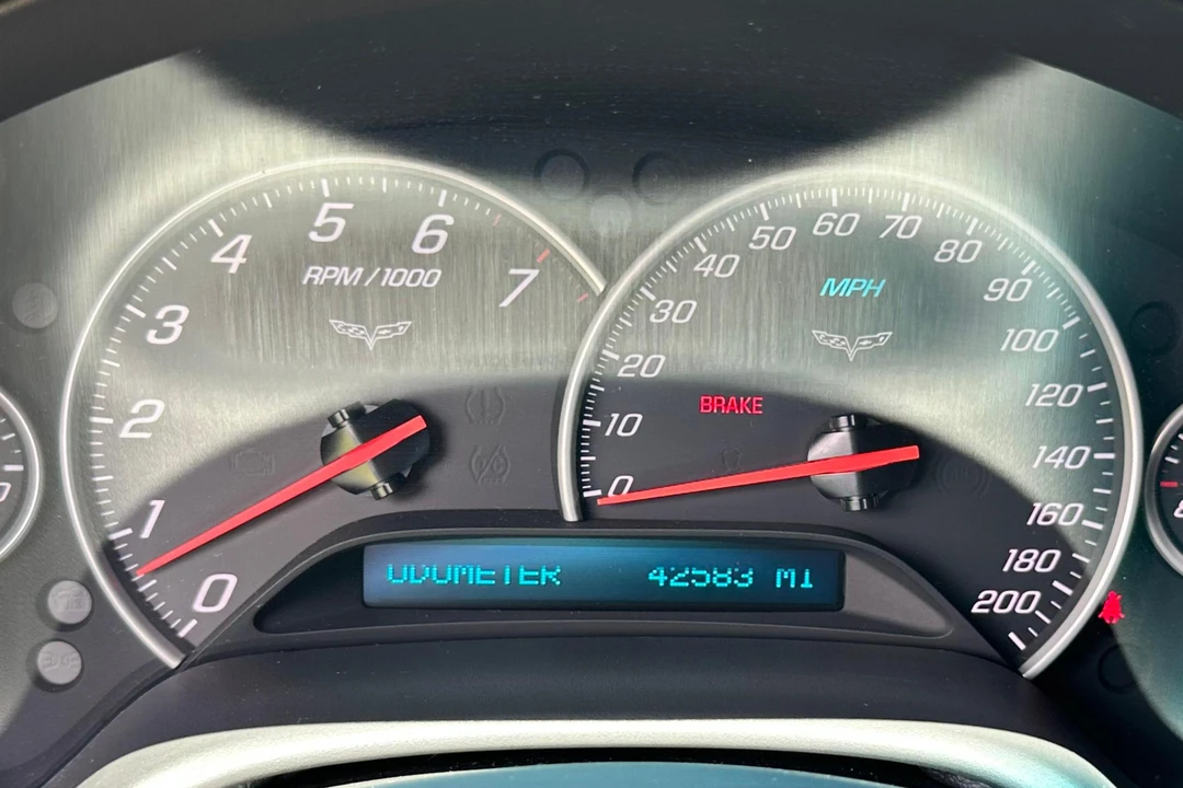 2012 Chevrolet Corvette C6 - Image 25 of 31
