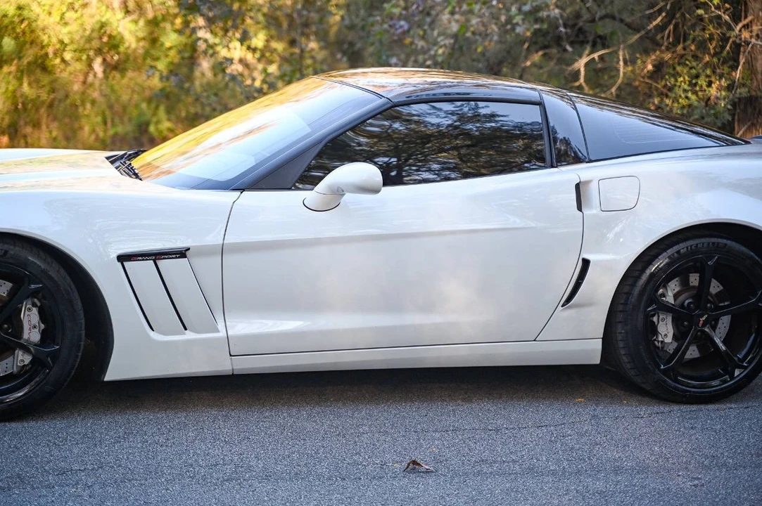 2012 Chevrolet Corvette C6 - Image 9 of 21