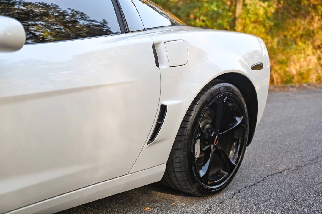 2012 Chevrolet Corvette C6 - Image 18 of 21