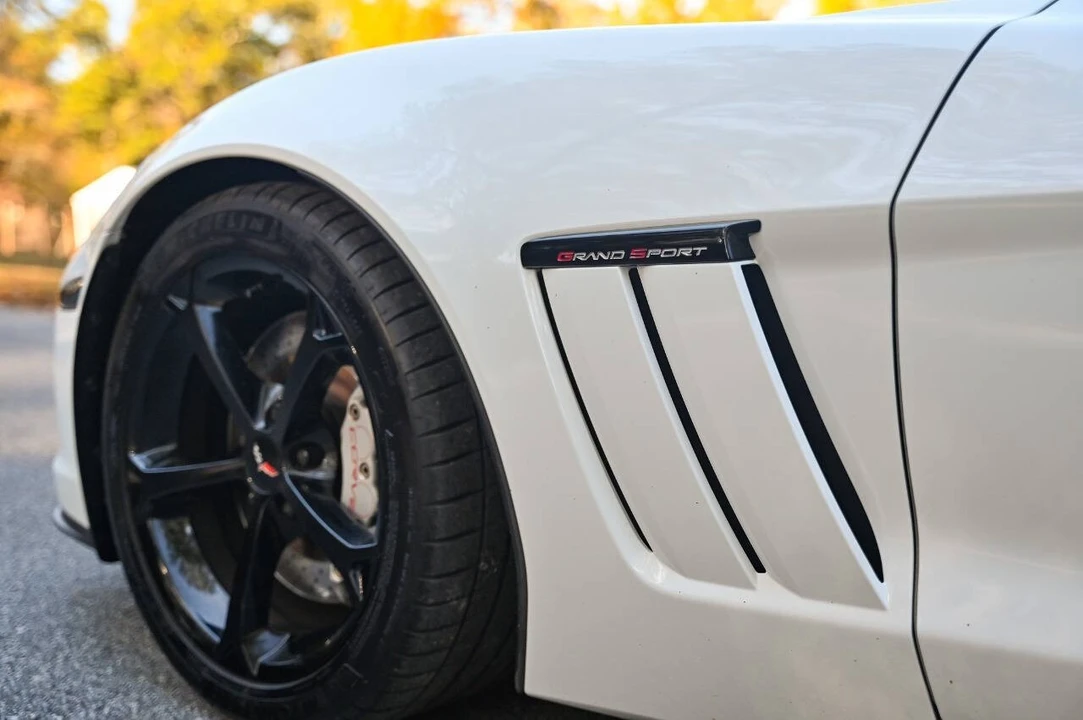 2012 Chevrolet Corvette C6 - Image 15 of 21