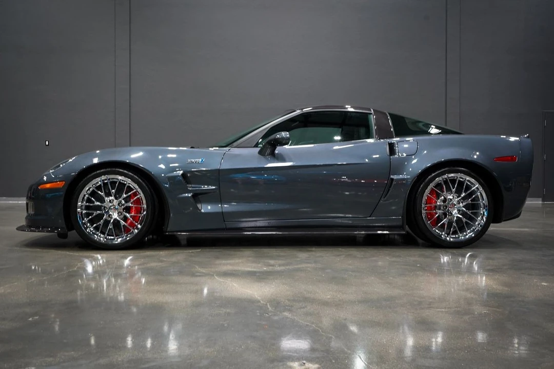 2012 Chevrolet Corvette C6 ZR1 - Image 2 of 31