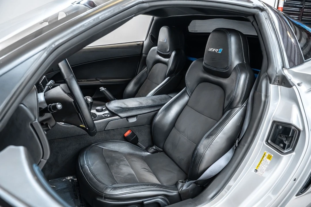 2012 Chevrolet Corvette C6 ZR1 - Image 26 of 31