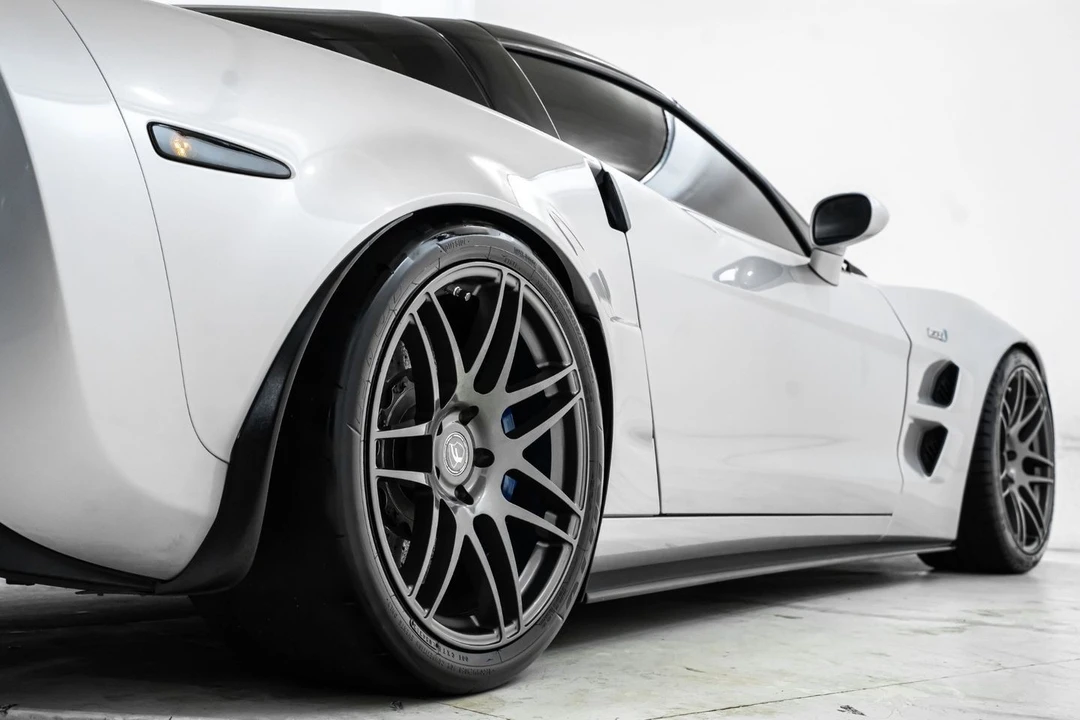 2012 Chevrolet Corvette C6 ZR1 - Image 17 of 31