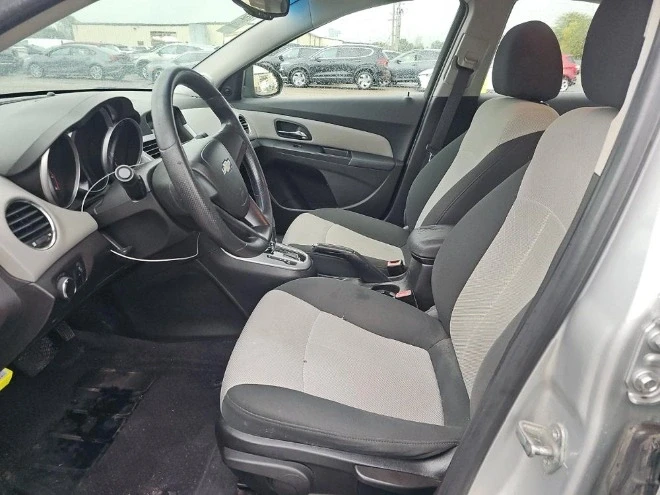 2012 Chevrolet Cruze - Image 5 of 10