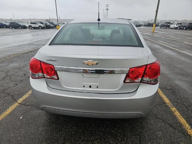 2012 Chevrolet Cruze - Image 3 of 10
