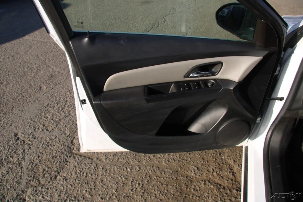 2012 Chevrolet Cruze - Image 12 of 21