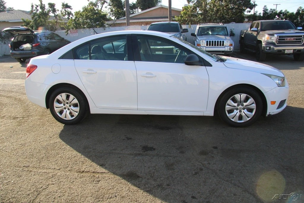 2012 Chevrolet Cruze - Image 8 of 21